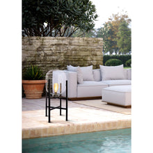 Afbeelding in Gallery-weergave laden, LED Soklamp "Lora" – Hoogte 58 cm – Zwart metaal en helder glas – Voor binnen en buitengebruik