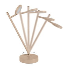 Afbeelding in Gallery-weergave laden, LED Draadloze Tafellamp "Lupa" Hoogte: 45 cm. Gemaakt van gelakt aluminium in de kleur Frosted Almonds (Pantone 481 C) en wit kunststof. Voorzien van geïntegreerde LED-verlichting, dimbaar via een touchsensor.