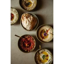 Afbeelding in Gallery-weergave laden, Op bezoek in Ibiza – plekken om naar te verlangen, originele recepten en insider-tips De adviesprijs is de winkelverkoopprijs.